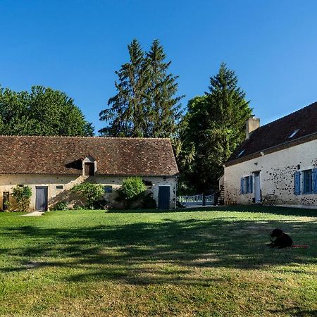 Chambre D'Hotes Chez Artiste Verrier, La Perriere - Perche Exterior foto