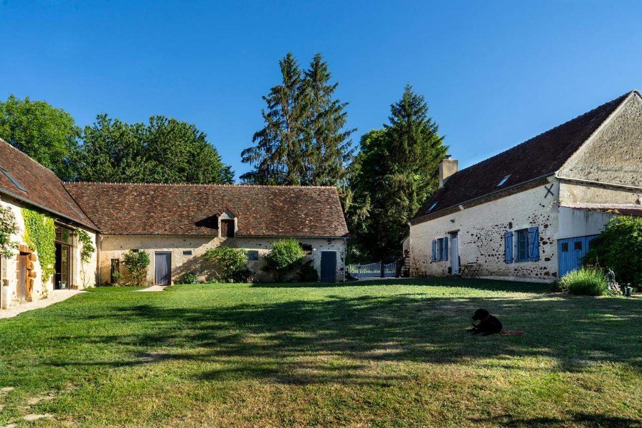 Chambre D'Hotes Chez Artiste Verrier, La Perriere - Perche Exterior foto